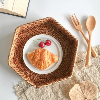 rattan platter