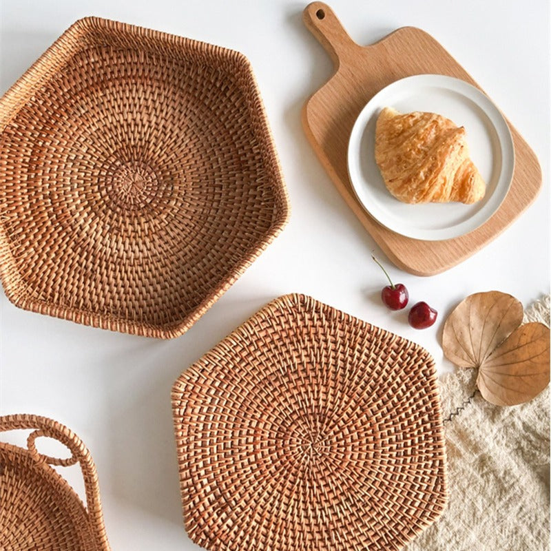 rattan platter