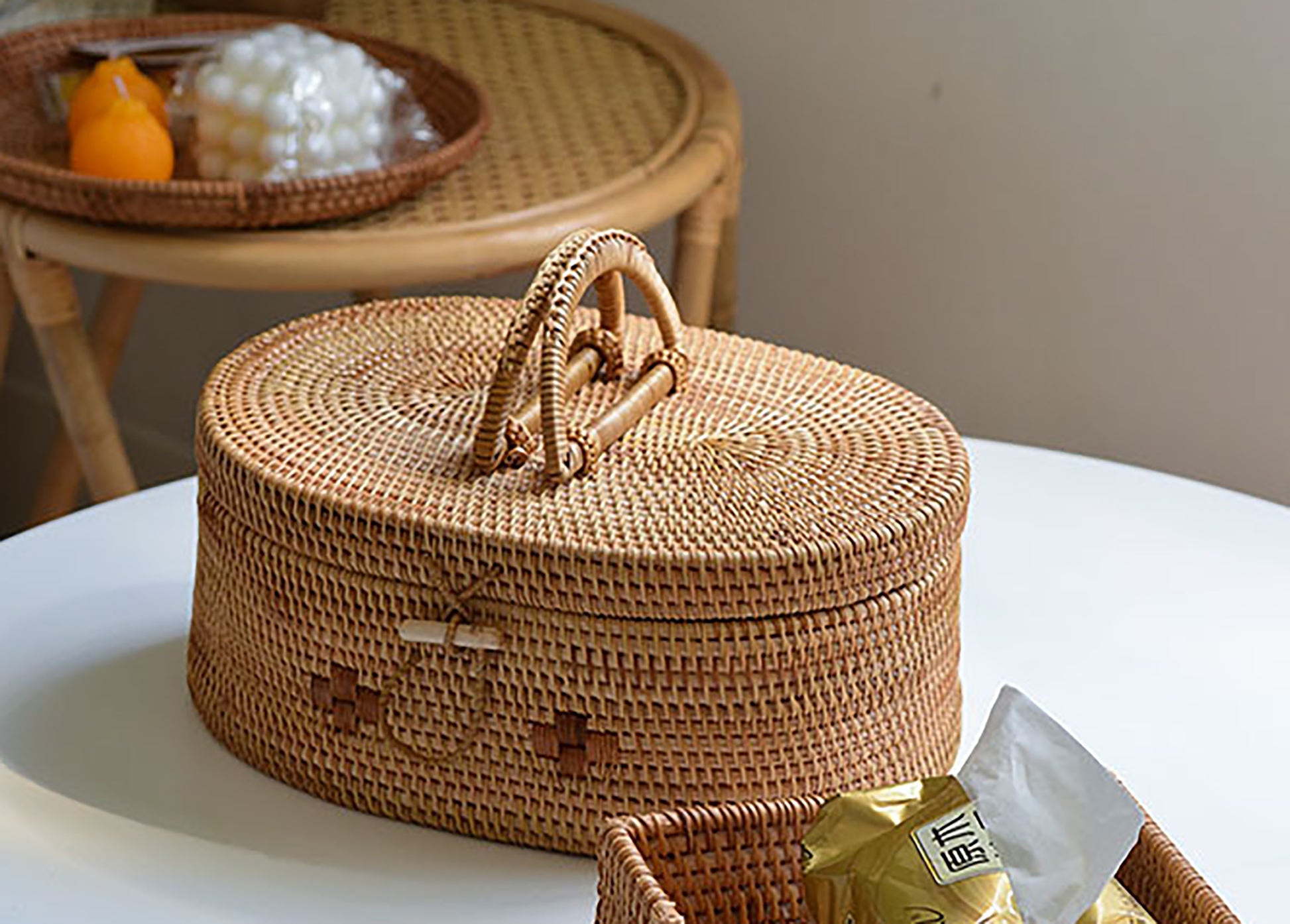 wicker baskets with handle