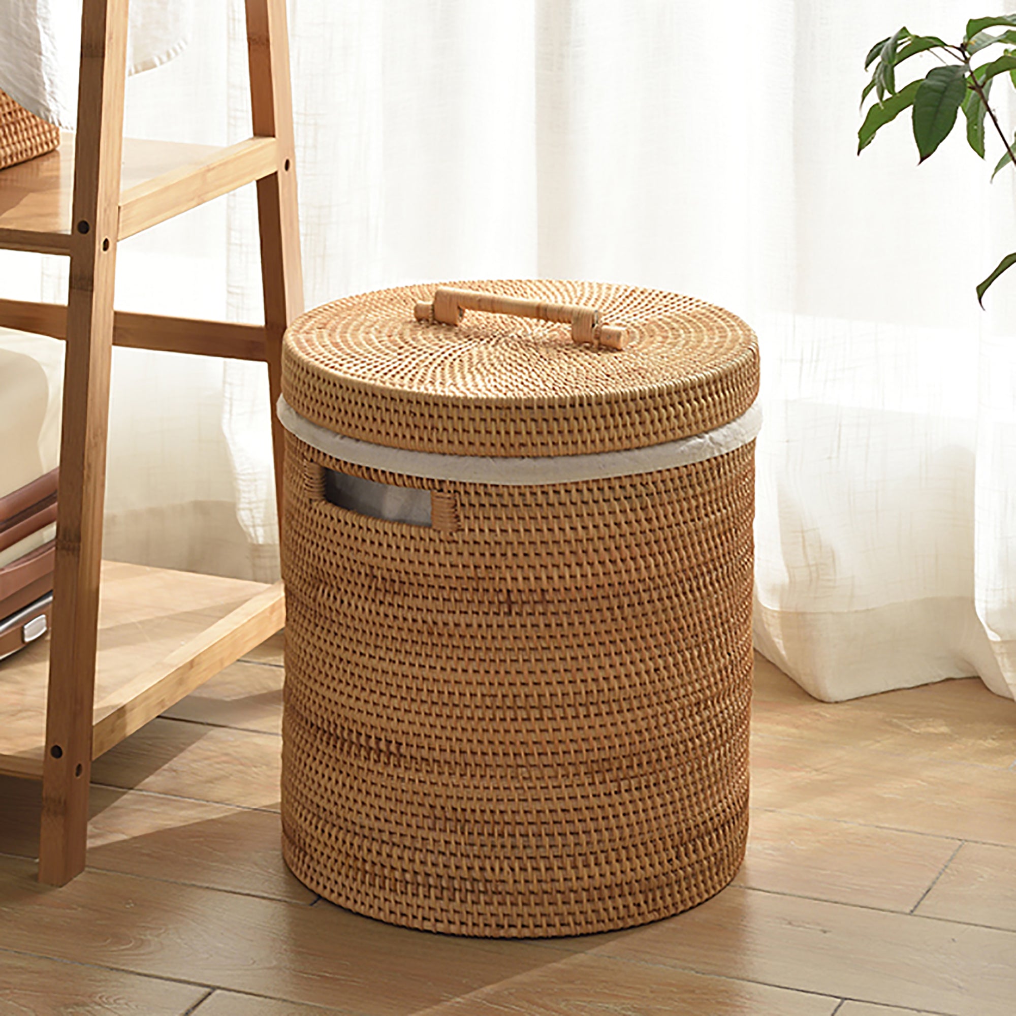 Rattan Laundry Hamper with Lid - Large