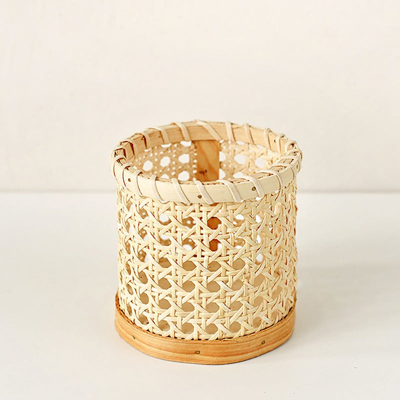 Hollow Rattan Makeup Brush Holder