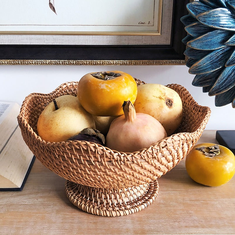 Flower-shaped pedestal rattan fruit bowl